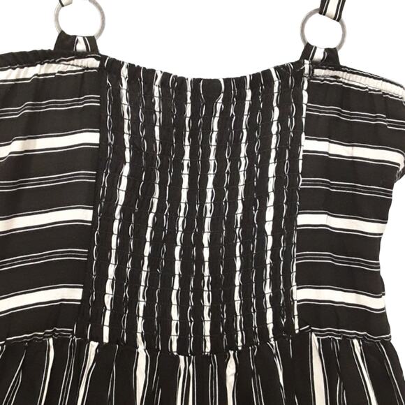 NWT Sz L Jumpsuit Black & White Stripe Romper Xhilaration - Picture 6 of 6